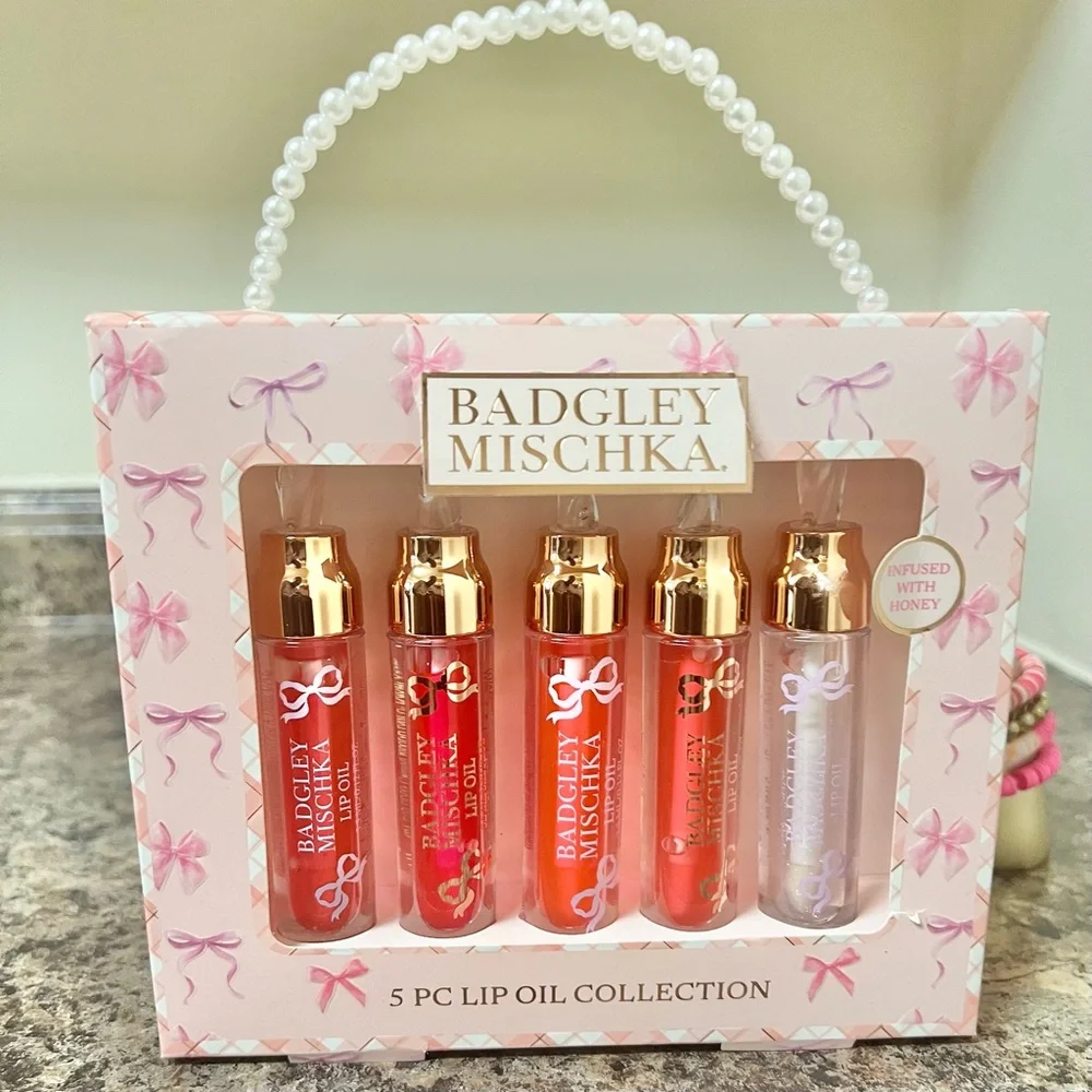 NIB Badgley Mischka 5-Piece Lip Oil Set - Red, Pink, Gold